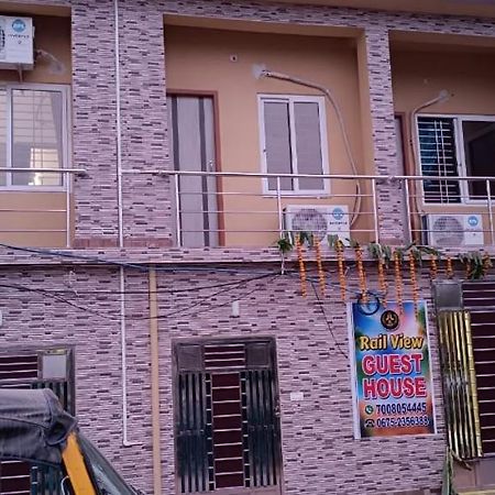 V Paradise Hotel Varanasi Exterior photo